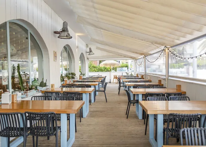 La Surferia 民宿 *